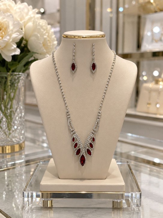 VENTA DE CONJUNTO DE COLLAR ROJOS
