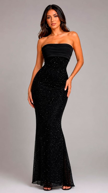 VESTIDO COLOR NEGRO EN ESTRAPLE CON PEDRERIA