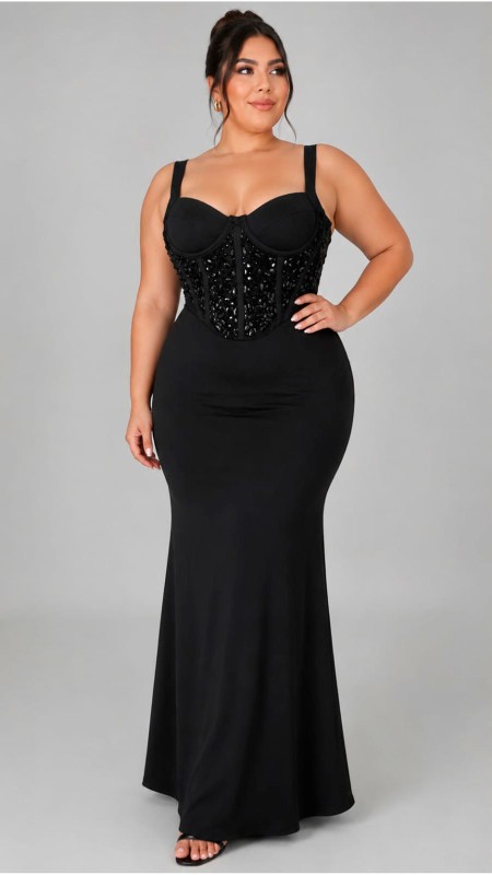 VESTIDO COLOR NEGRO CON DETALLES DE PERLAS EN LA PARTE DEL ESCOTE