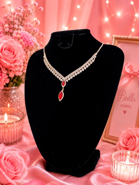 VENTA DE COLLAR DORADO CON DIAMANTE ROJO V
