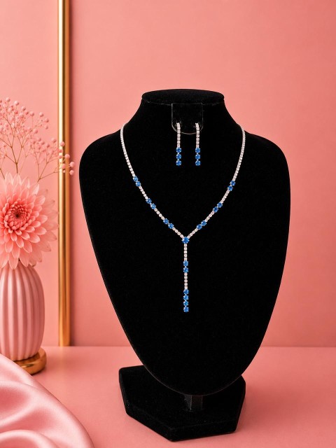 VENTA DE CONJUNTO PLATEADO CON DIAMATES AZULES
