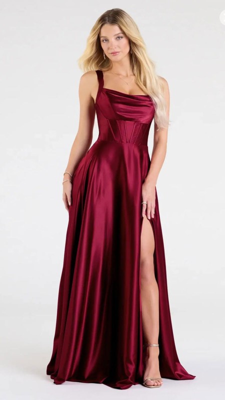 VESTIDO COLOR VINO SATIDO SUELTO