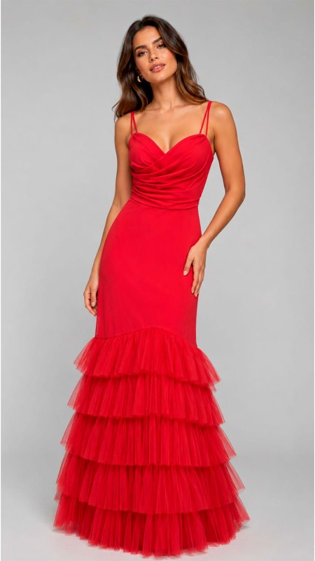 VESTIDO COLOR ROJO CON VOLADOS POMPOSO EN LA PARTE INFERIOR