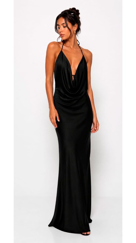 VESTIDO NEGRO TELA LICRA CON ESCOTE EN V