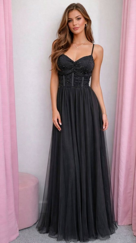 VESTIDO CON STRASS Y VARILLAS EN LA PARTE SUPERIOR