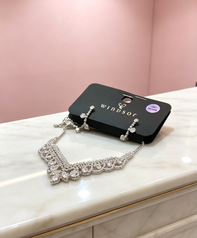 SET DE COLLAR Y AROS