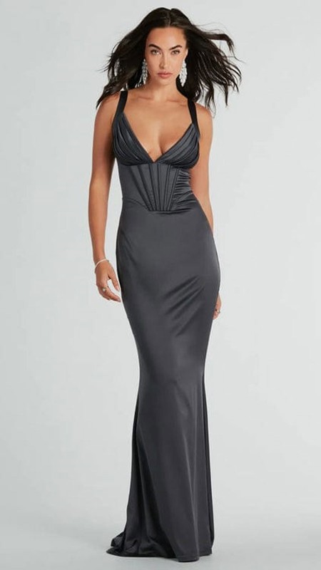 VESTIDO GRIS SIRENA