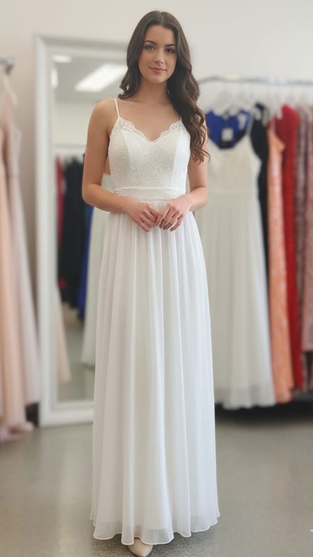 VESTIDO BLANCO CON ENCAJE