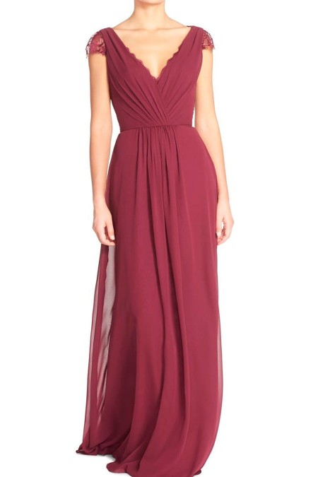 VESTIDO GUINDO DE GASA CON MANGAS DE ENCAJE