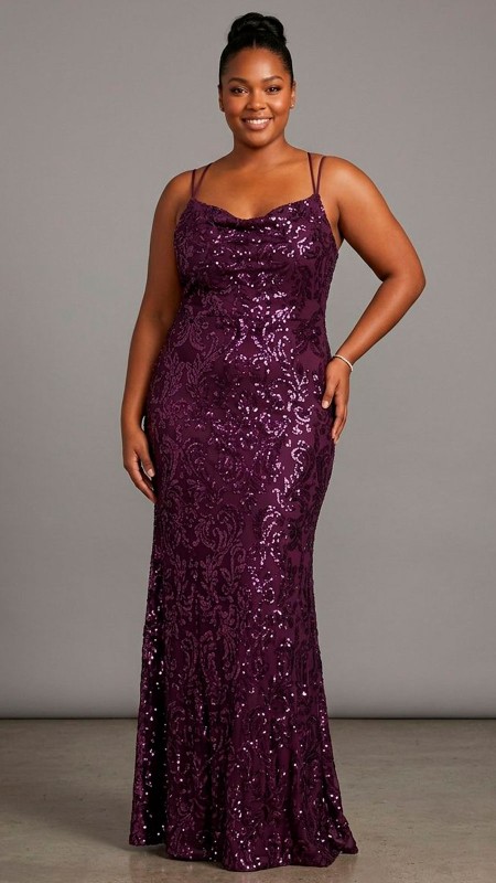 VESTIDO MORADO CON LENTEJUELAS