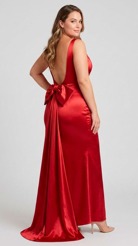 VESTIDO ROJO SATIN CON LAZO ATRAS