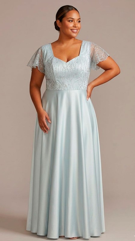 VESTIDO CELESTE GRISACEO CON ENCAJE Y MANGAS