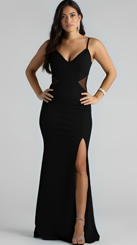 VESTIDO NEGRO CON TRANSPARENCIA LATERALES