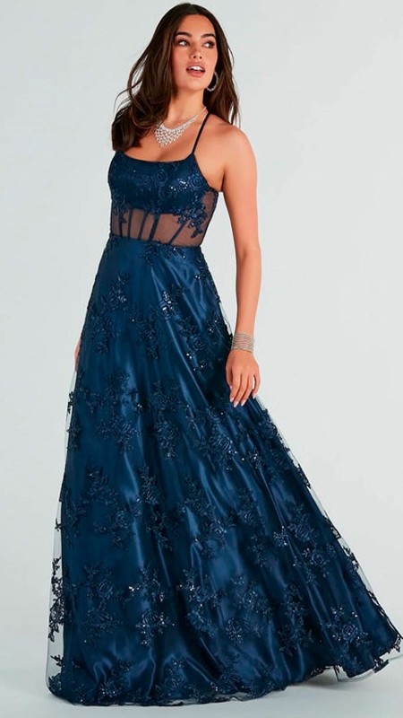 VESTIDO AZUL MARINO CON ENCAJE POMPOSO