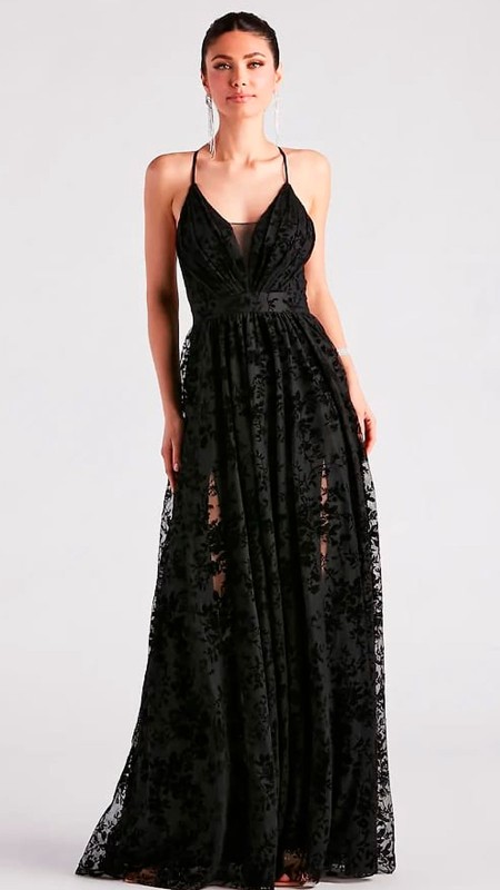 VESTIDO NEGRO CON TULL FLOREADO