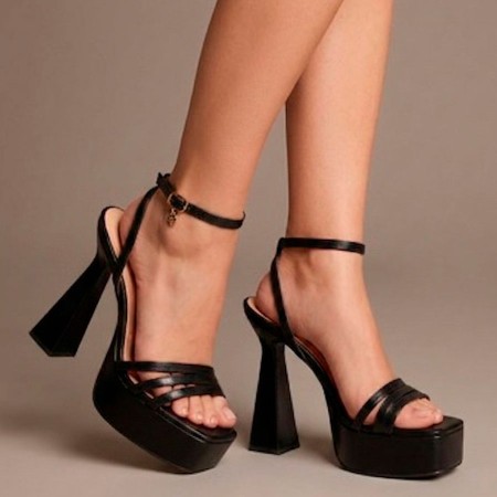 TALLA 38 COLOR NEGRO