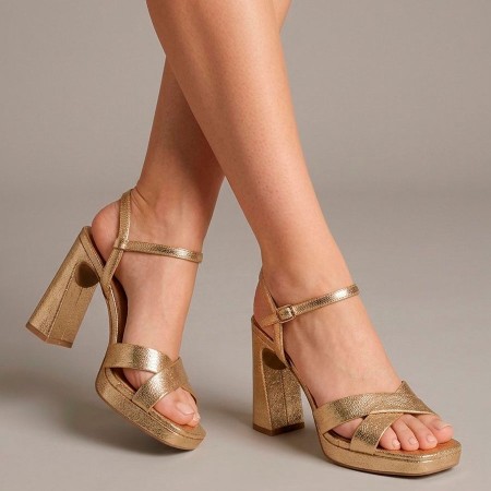 TALLA 38 COLOR DORADO