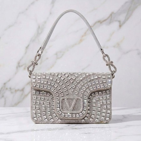 CARTERA PLATEADA DE HOMBRO