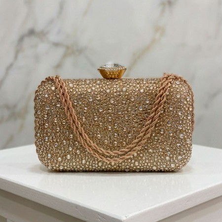 CARTERA DORADA DE MANO