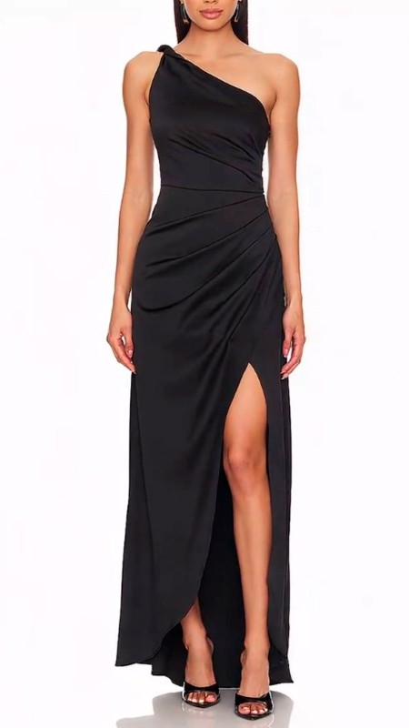 VESTIDO NEGRO ASIMETRICO SATINADO