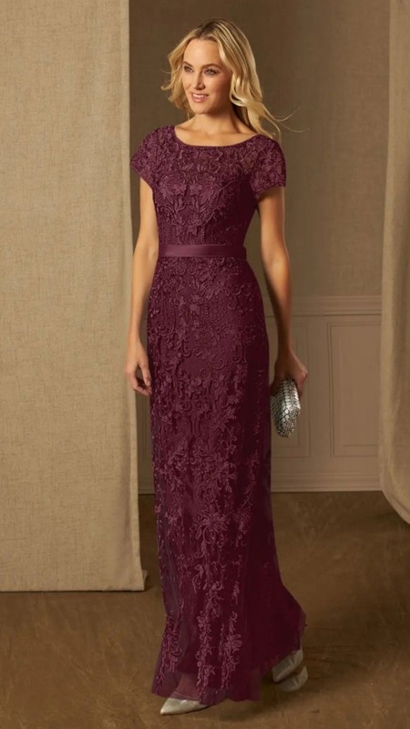 VESTIDO GUINDO DE ENCAJE