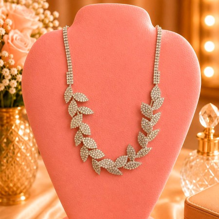 COLLAR DORADO