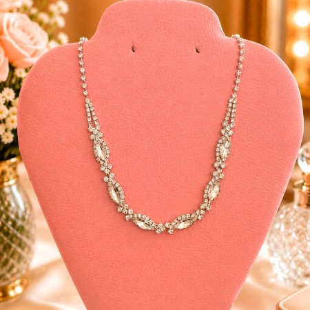 COLLAR PLATEADO OVALADO
