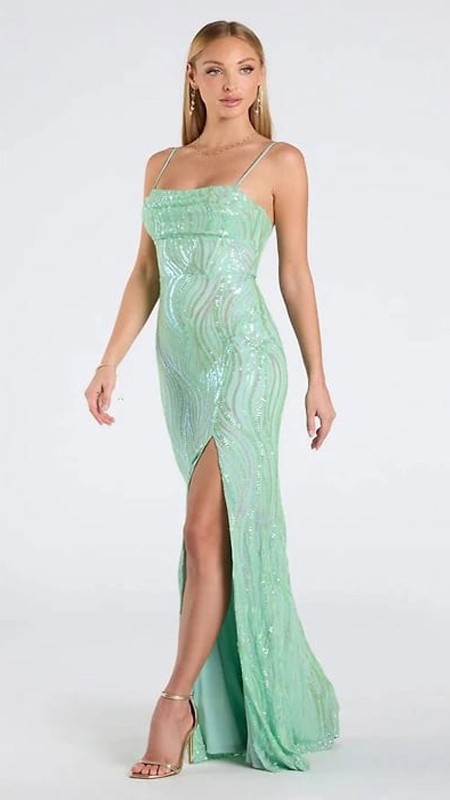 VESTIDO VERDE CLARO CON LENTEJUELAS TORNASOL