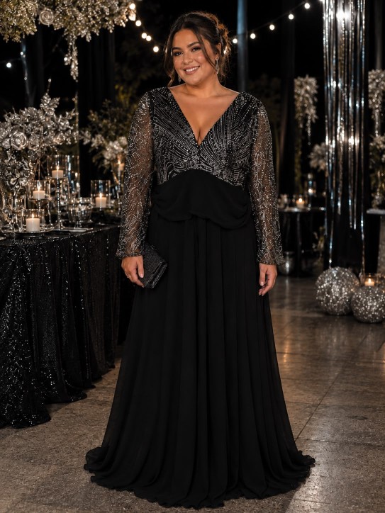 VESTIDO NEGRO CON MANGAS PLATEADAS